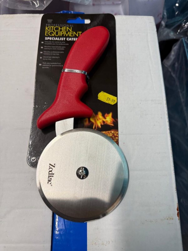 Pizza cutter